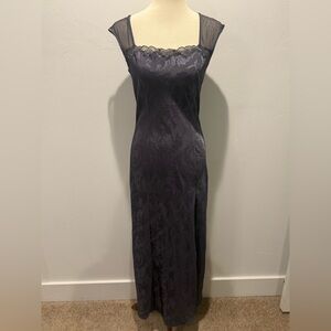 Vintage - Victoria's Secret - Gold Label - Gray Lace Slip Dress
